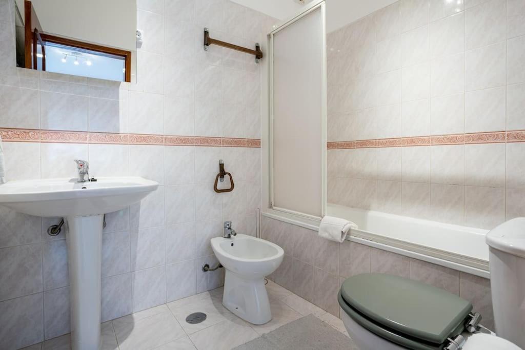 Blife Allya Private Rooms Фаро Екстериор снимка