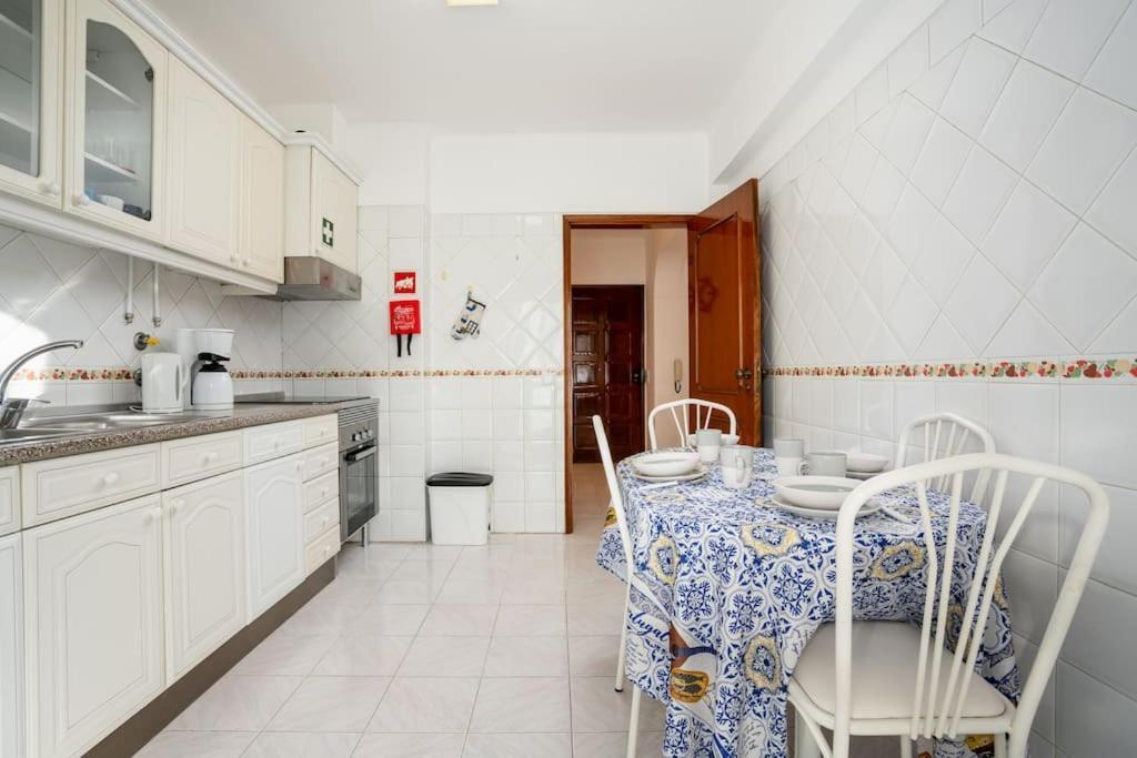 Blife Allya Private Rooms Фаро Екстериор снимка