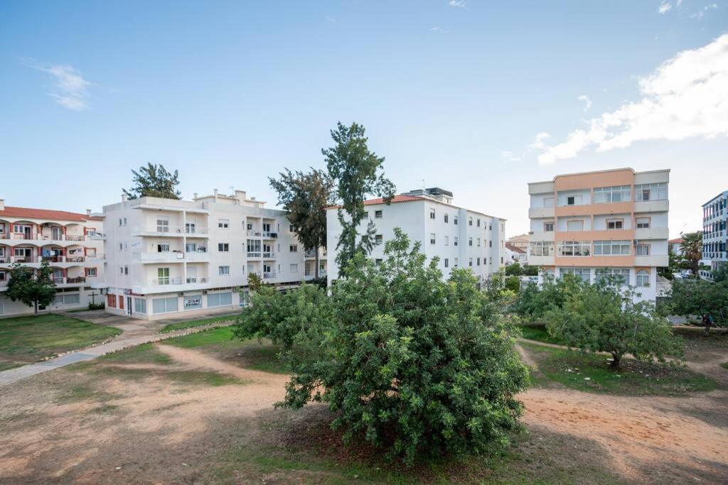 Blife Allya Private Rooms Фаро Екстериор снимка