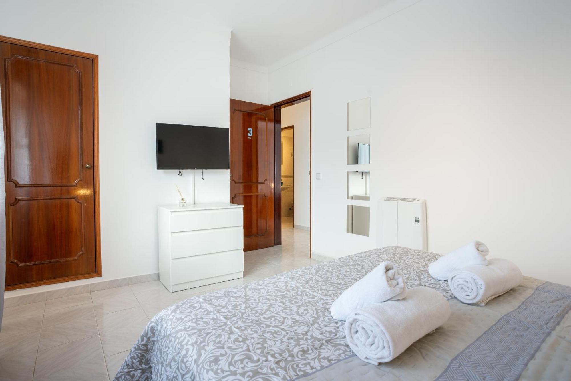 Blife Allya Private Rooms Фаро Екстериор снимка